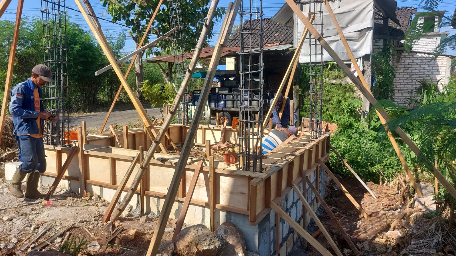 Pembangunan Tower Air PAMDES